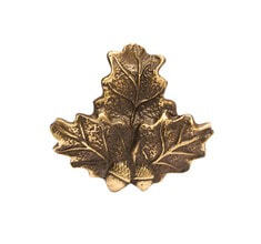 Trophy Oak Leaf