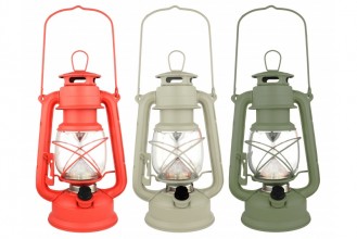 Photo A715307-10 16 LED Hurricane lantern