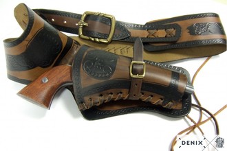 Photo CDCE703-06-Ceinturon avec un holster pour revolver Western