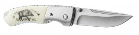 Folding hunting knife