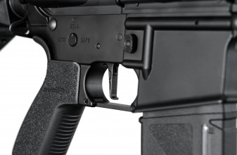 Photo LE2042-8.jpg AEG AR15 CQB FE Arcturus Replica