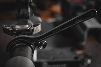 Photo PU006-06.jpg GUN POWER TOOL Clé Crochet Castle Nut AR15